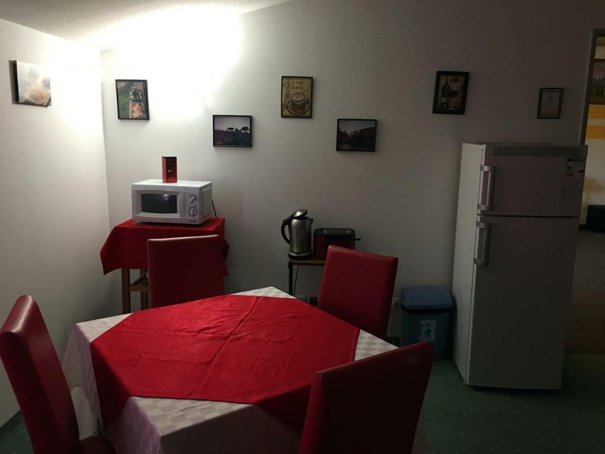 Ranch Robert Hotel Dudestii Noi Екстериор снимка