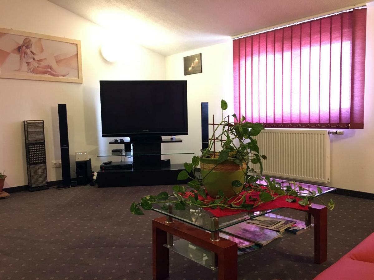 Ranch Robert Hotel Dudestii Noi Екстериор снимка